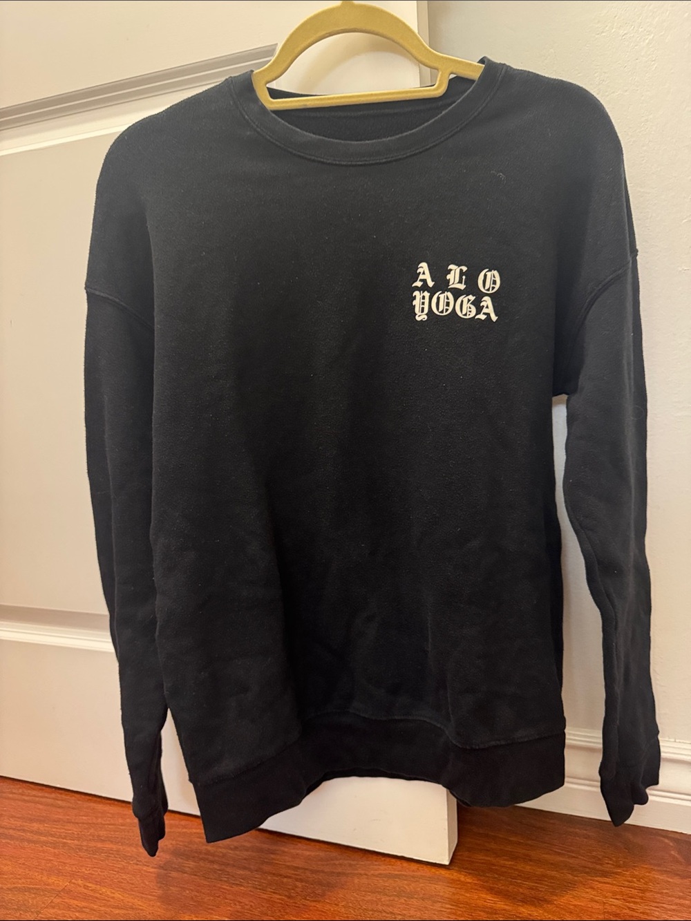 ALO Yoga Black Crewneck Sweatshirt with White old english Logo, size medium